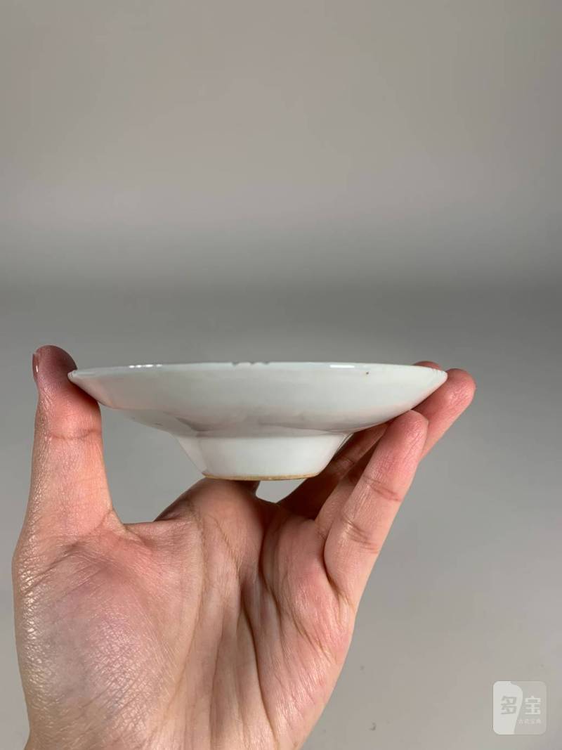 清宣统 青花“蚕食”图三才盖杯 - 图4